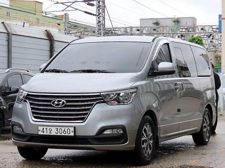 Hyundai Starex 2019