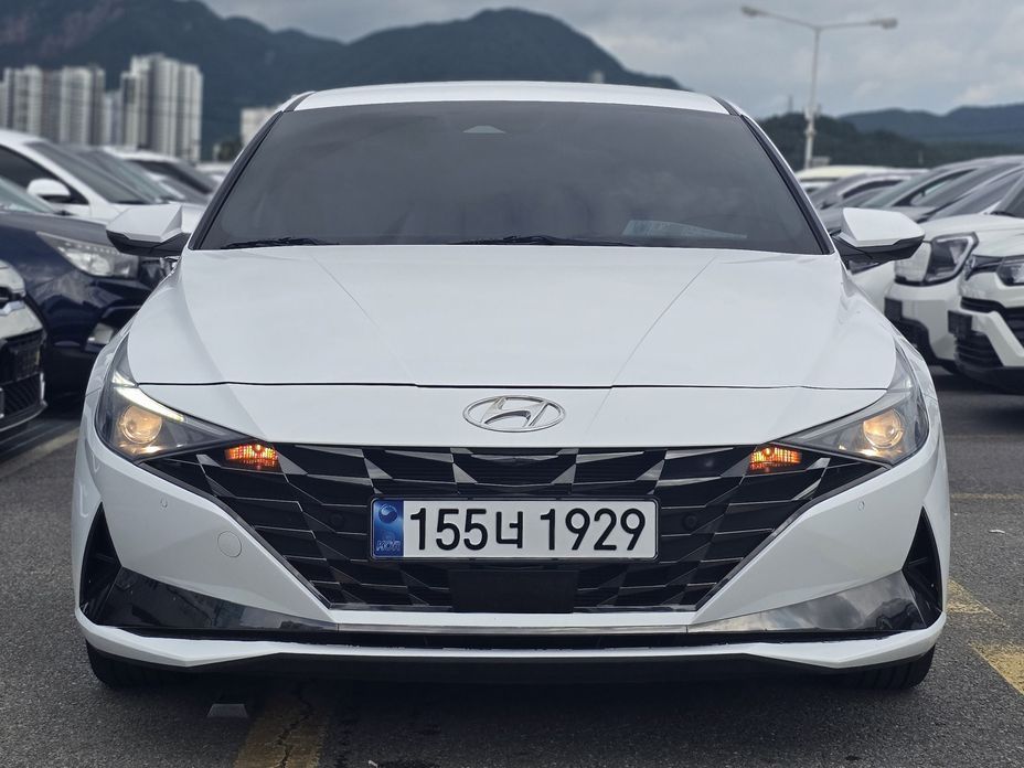 Hyundai AVANTE 2023
