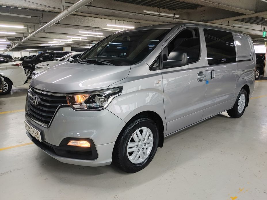 Hyundai Starex 2021