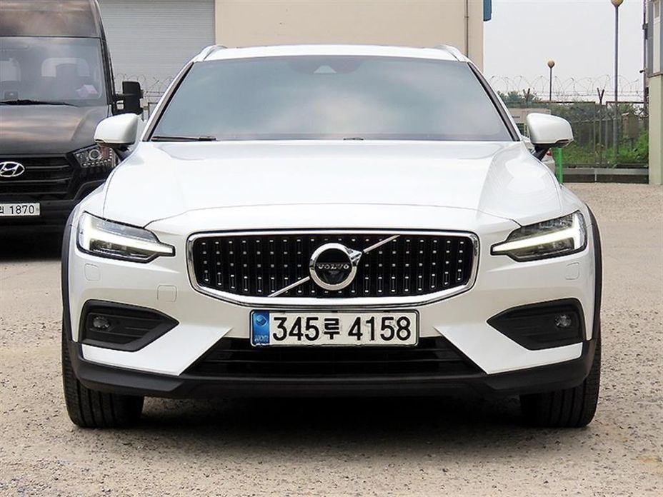 Volvo V60 2021