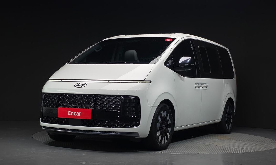 Hyundai Staria 2025