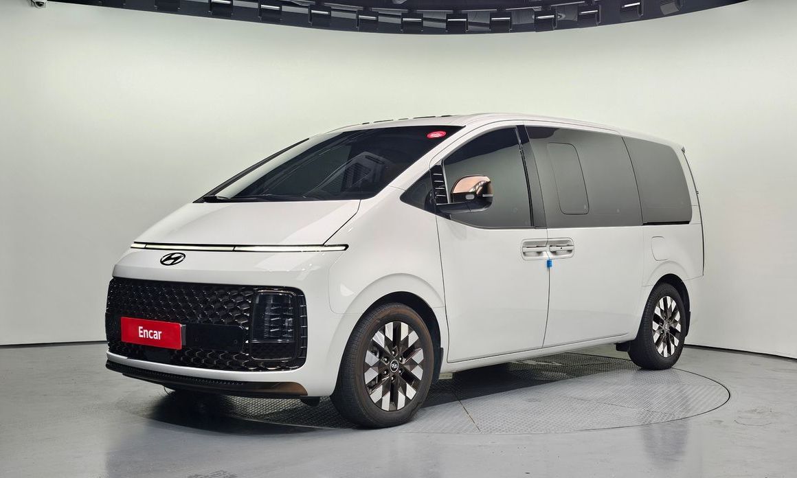 Hyundai Staria 2024