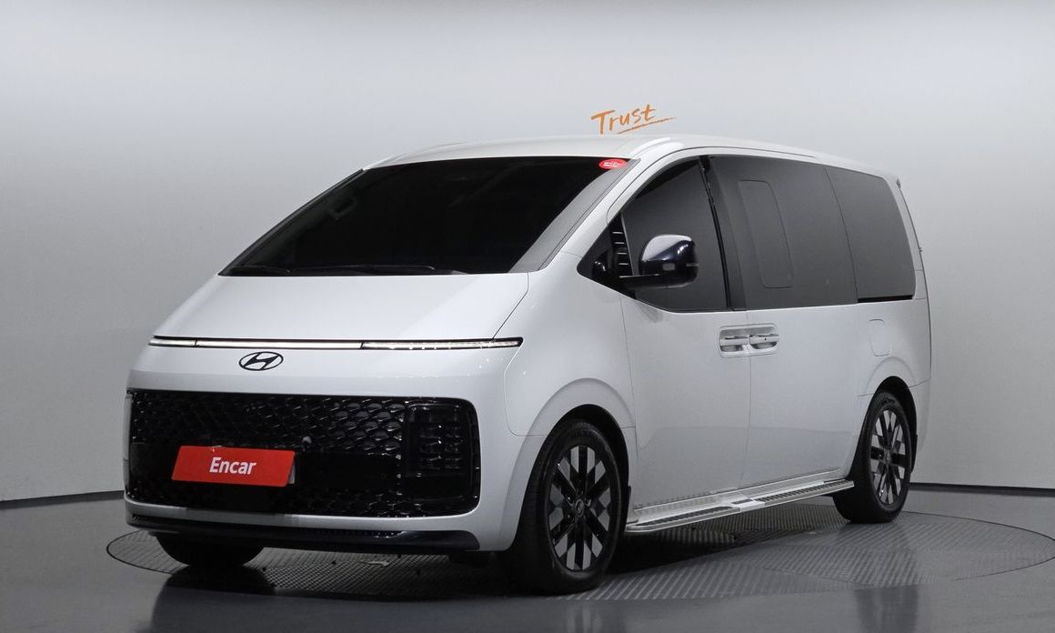 Hyundai Staria 2025