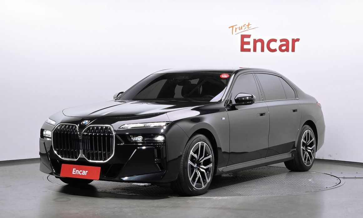 BMW 7-Series 2024