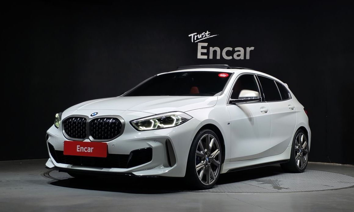 BMW 1-Series 2023