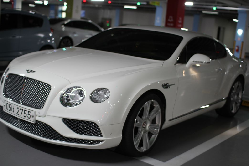 Bentley Continental 2016