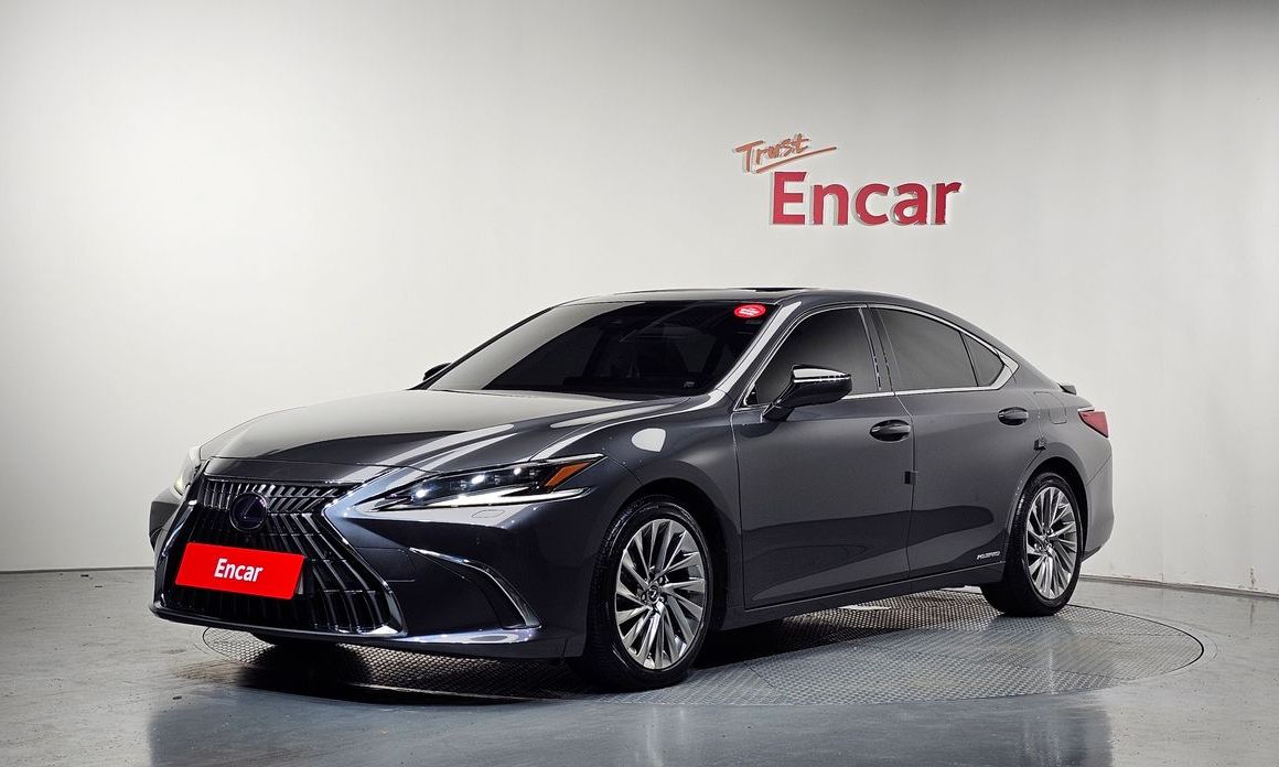 Lexus ES 2022