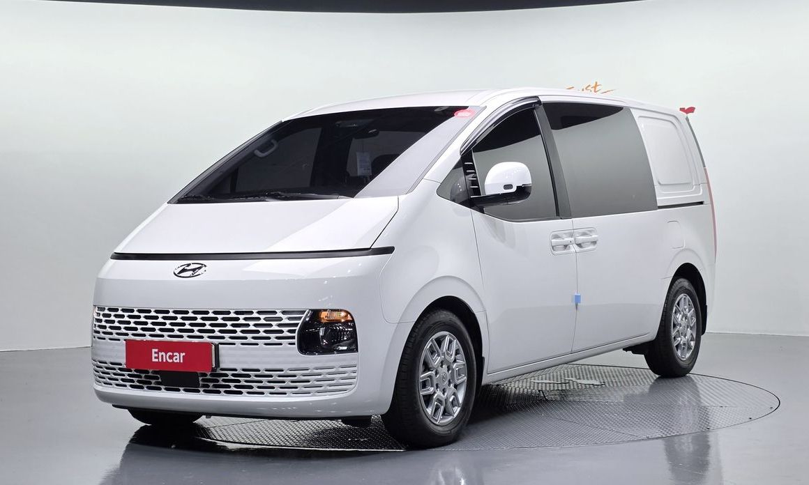Hyundai Staria 2022