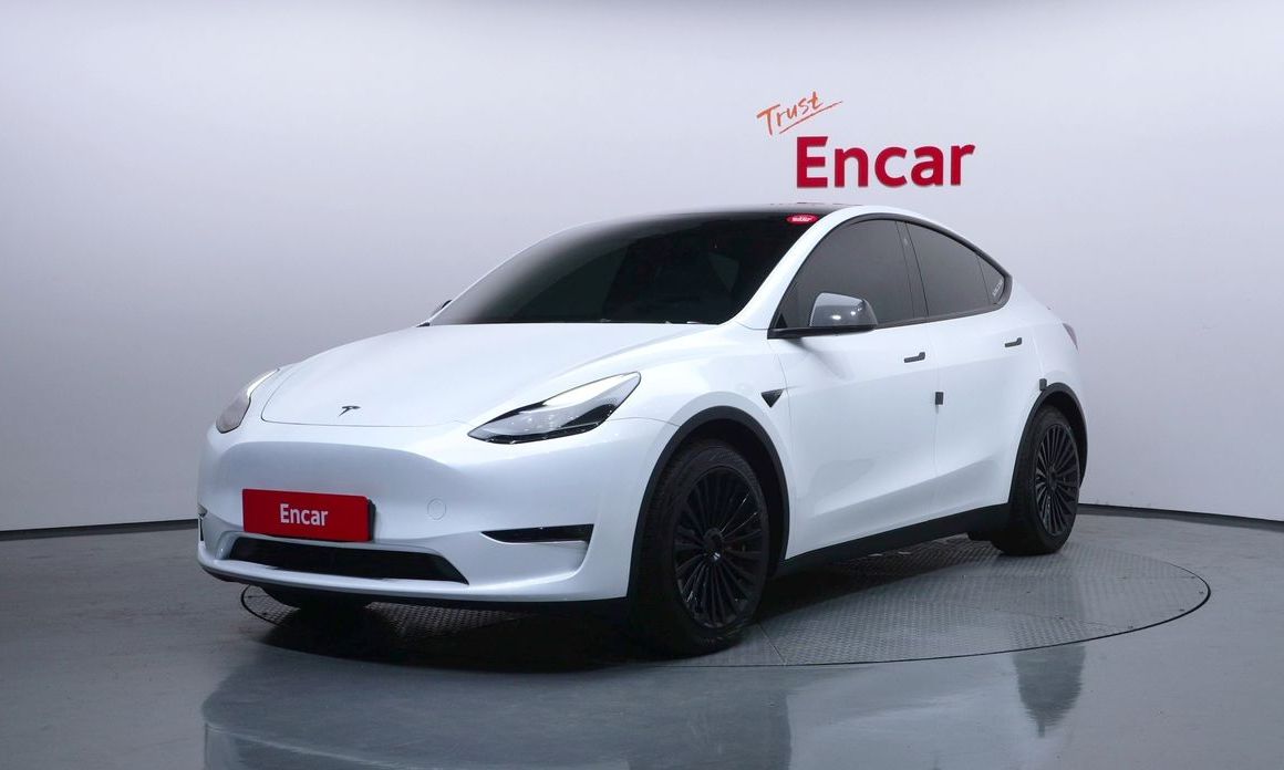 Tesla Model Y 2023