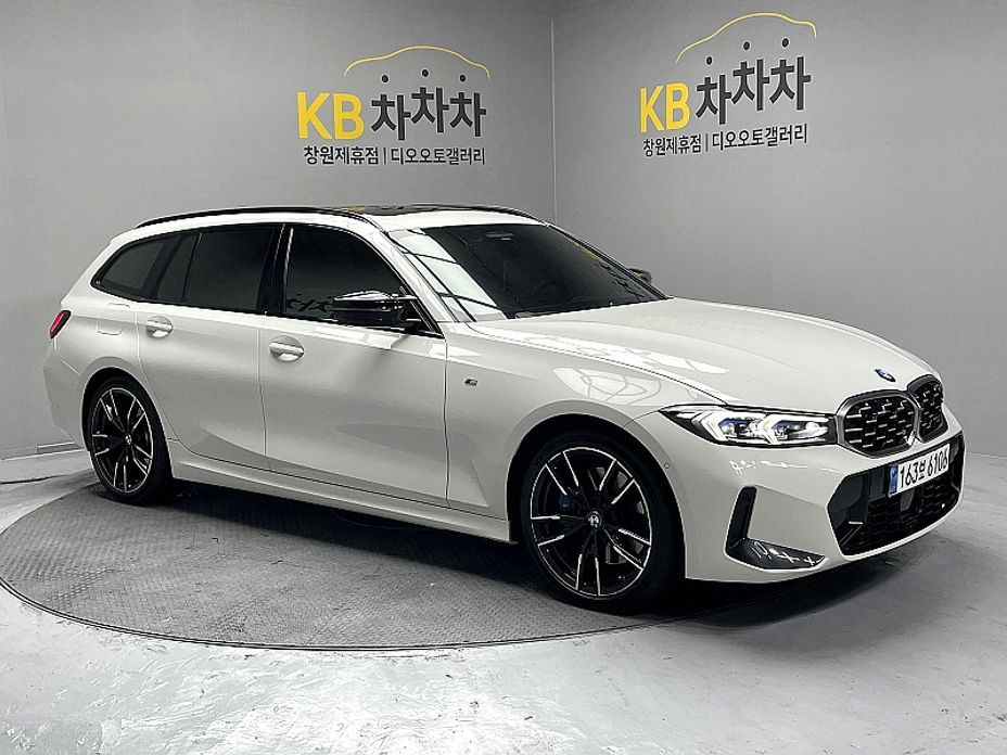 BMW 3-Series 2023