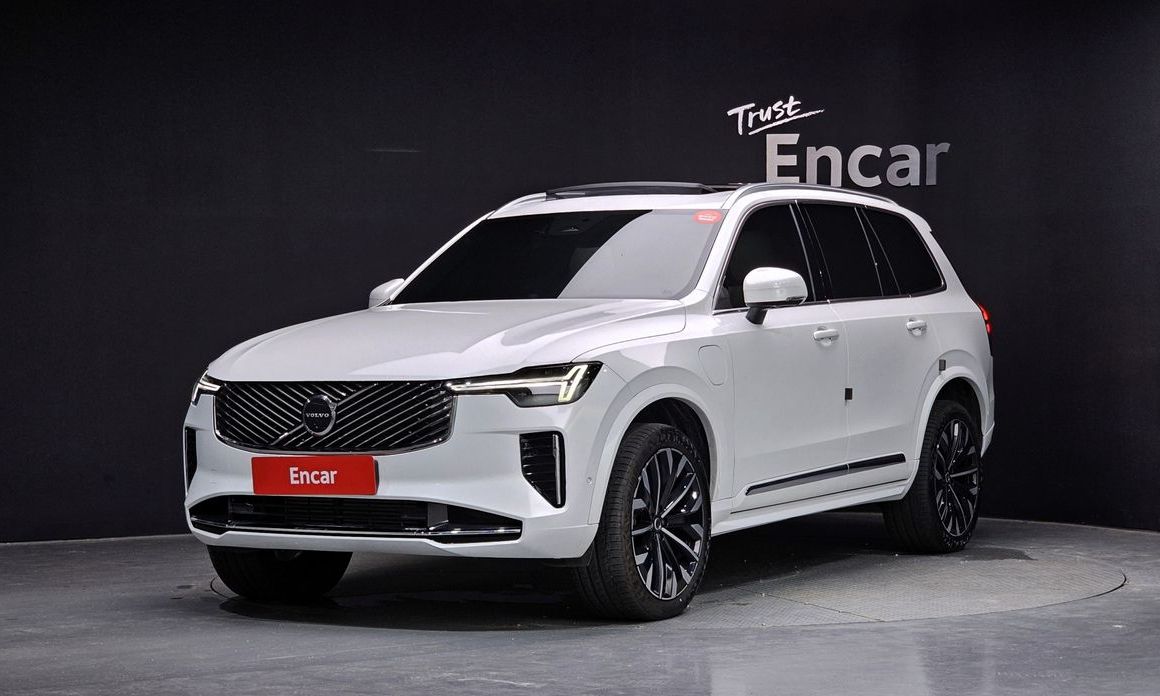 Volvo XC90 2025