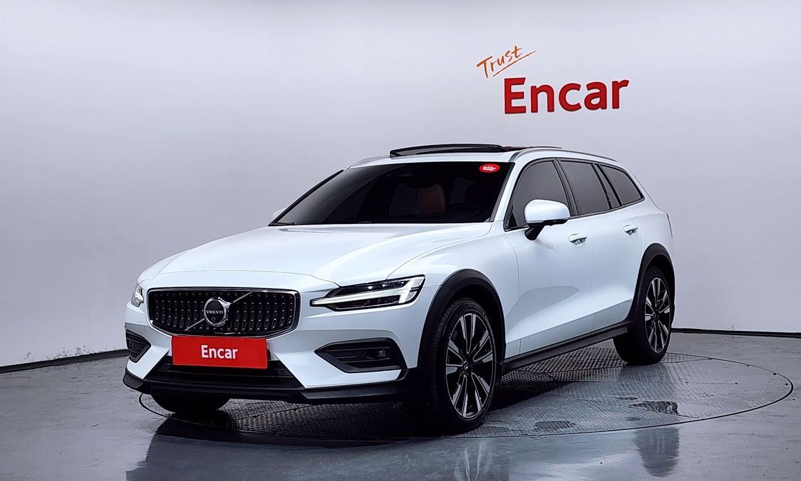 Volvo V60 2024