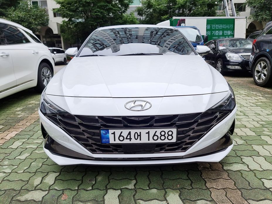 Hyundai AVANTE 2023