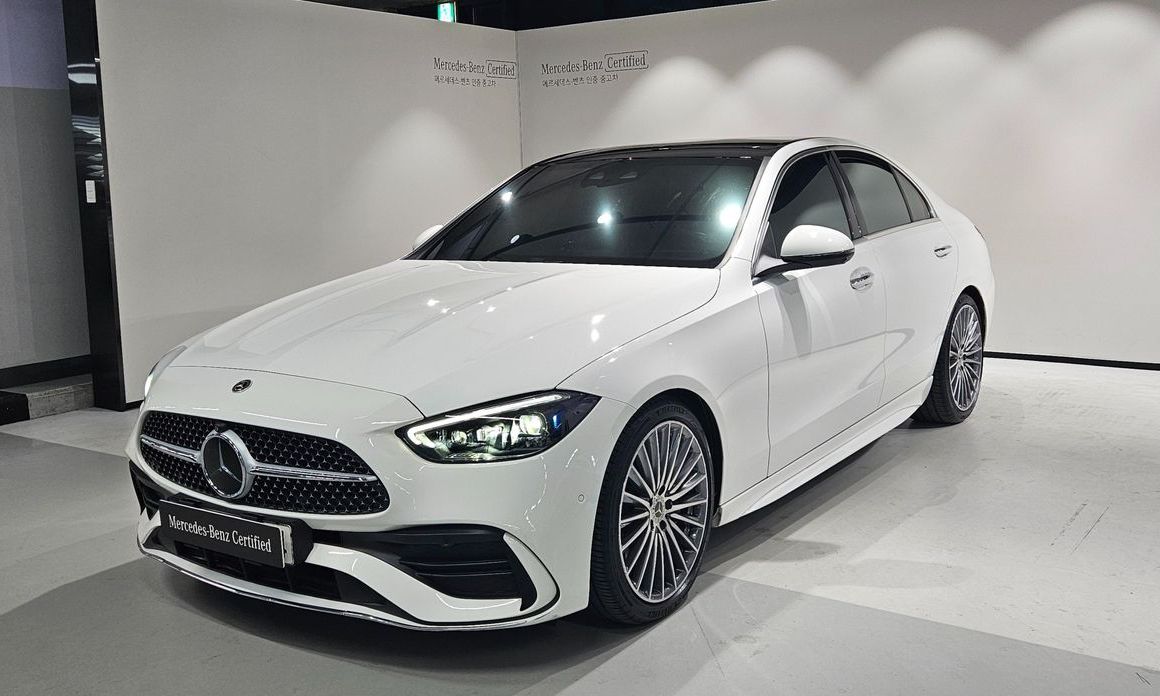 Mercedes-Benz C-Class 2023