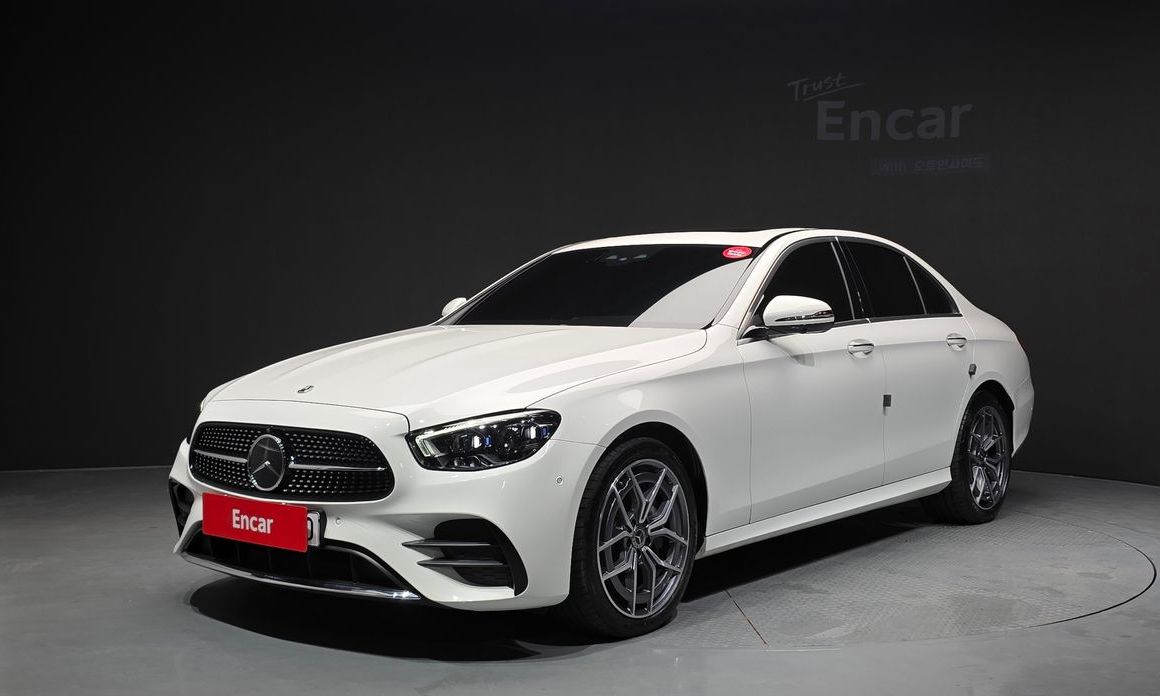 Mercedes-Benz E-Class 2023