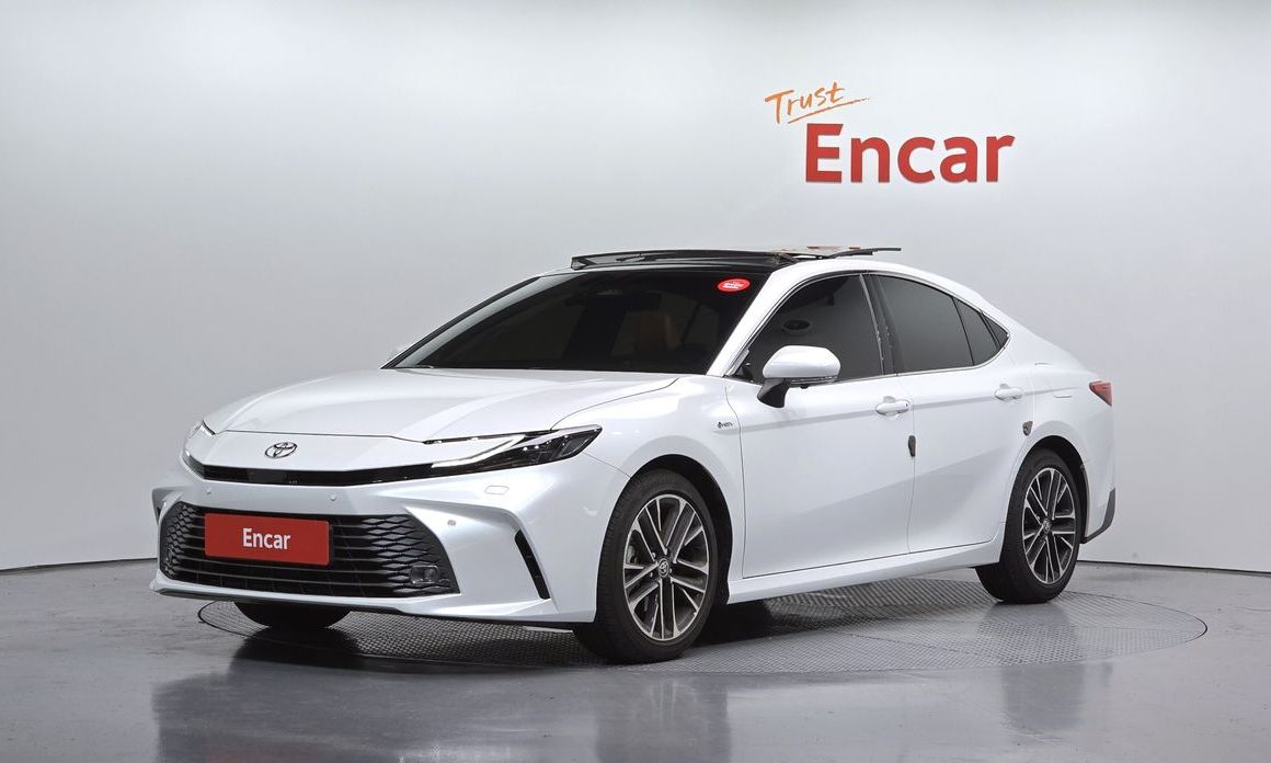 Toyota Camry 2025