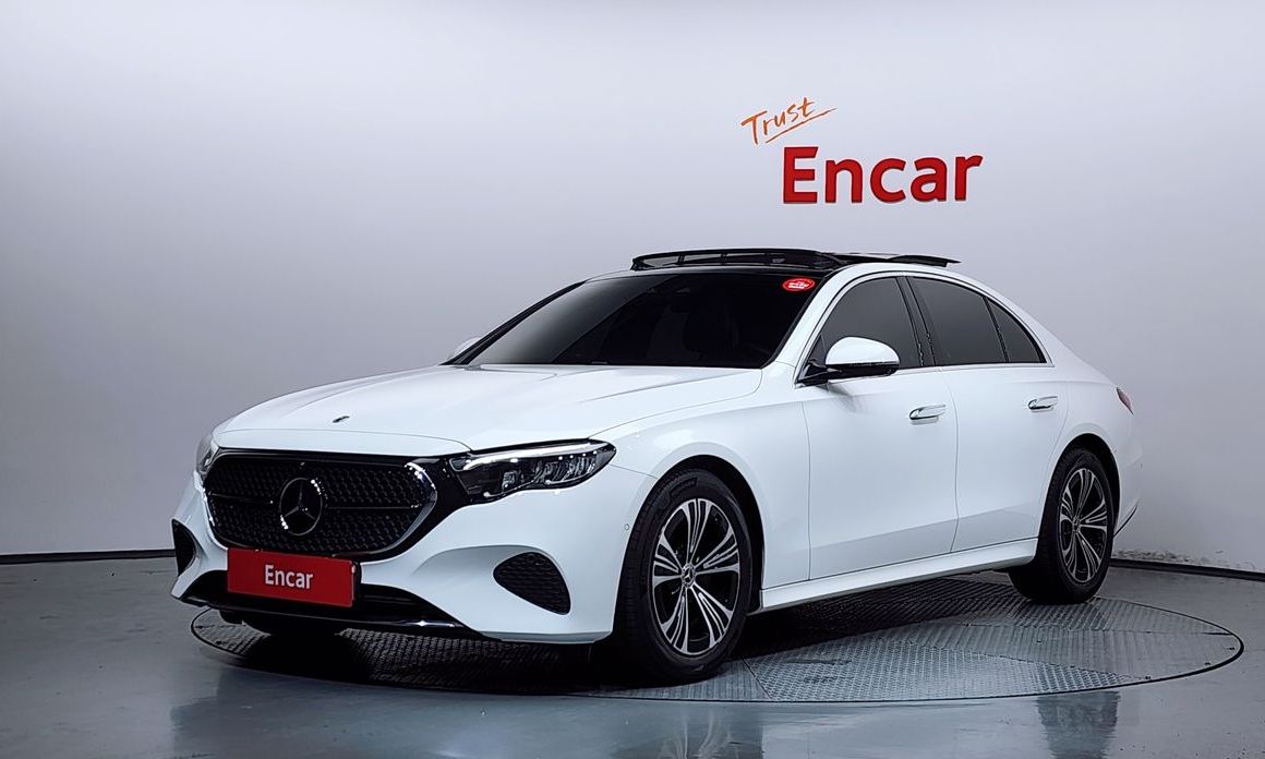Mercedes-Benz E-Class 2024