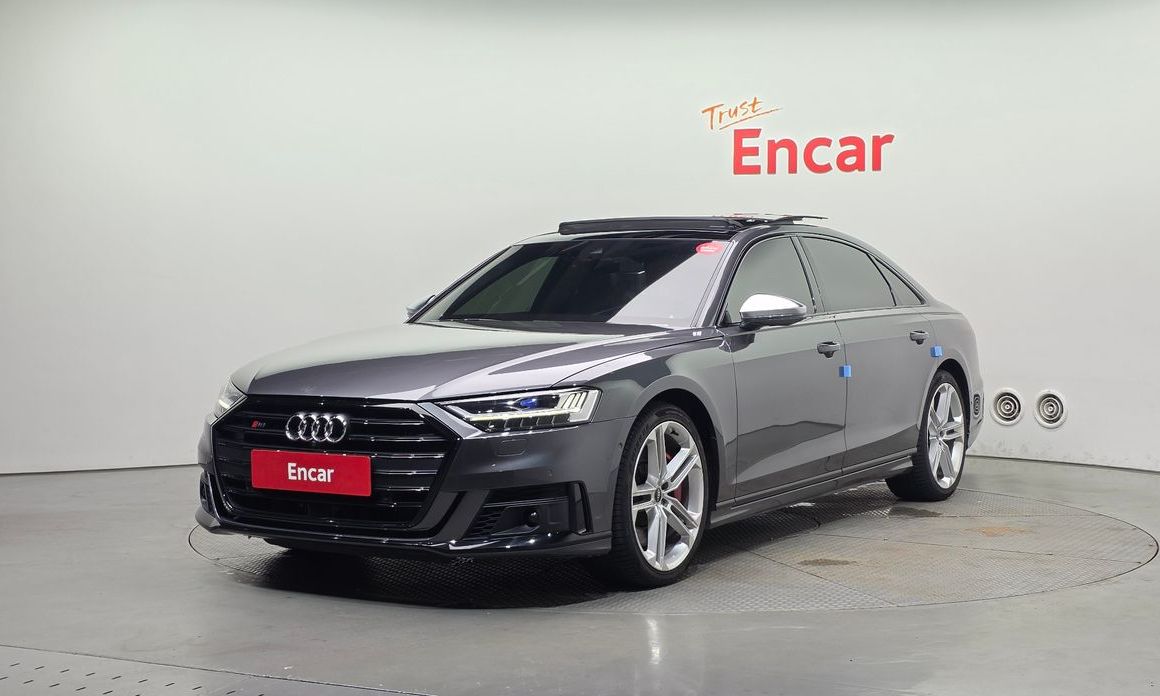 Audi S8 2021