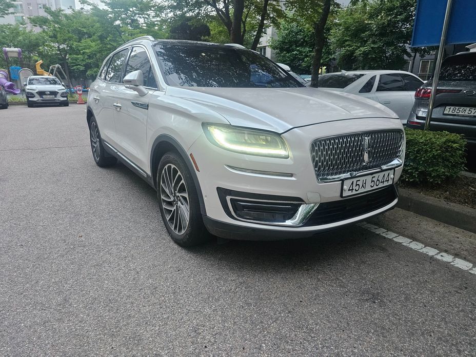 Lincoln Nautilus 2019