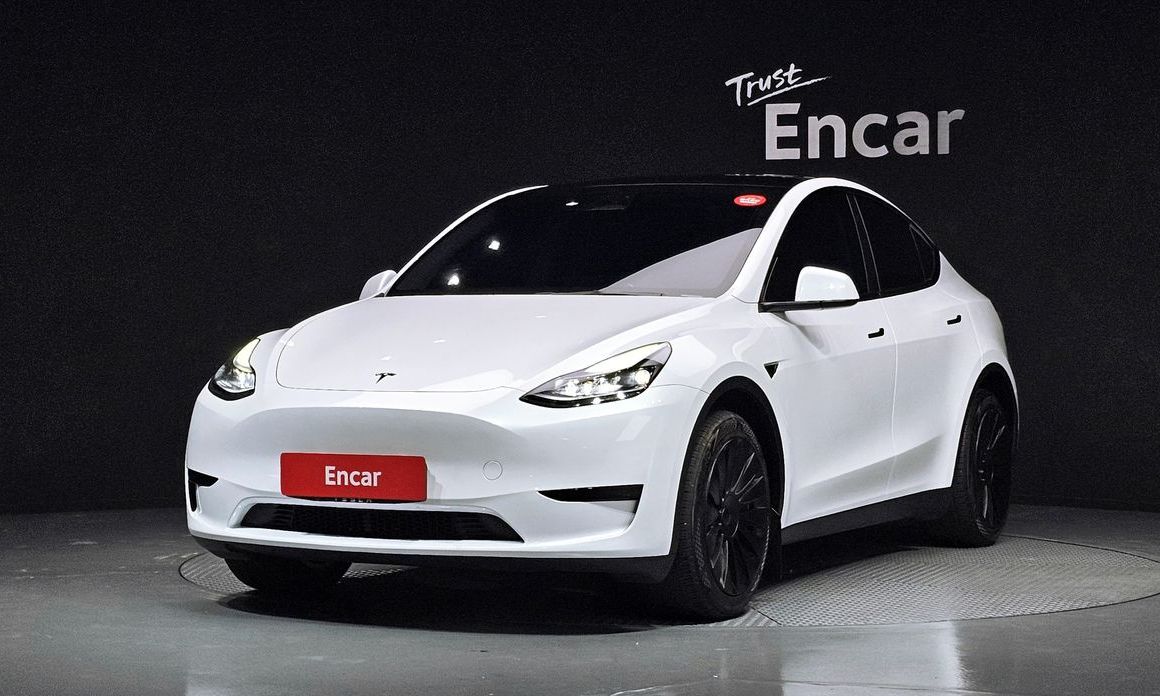 Tesla Model Y 2023