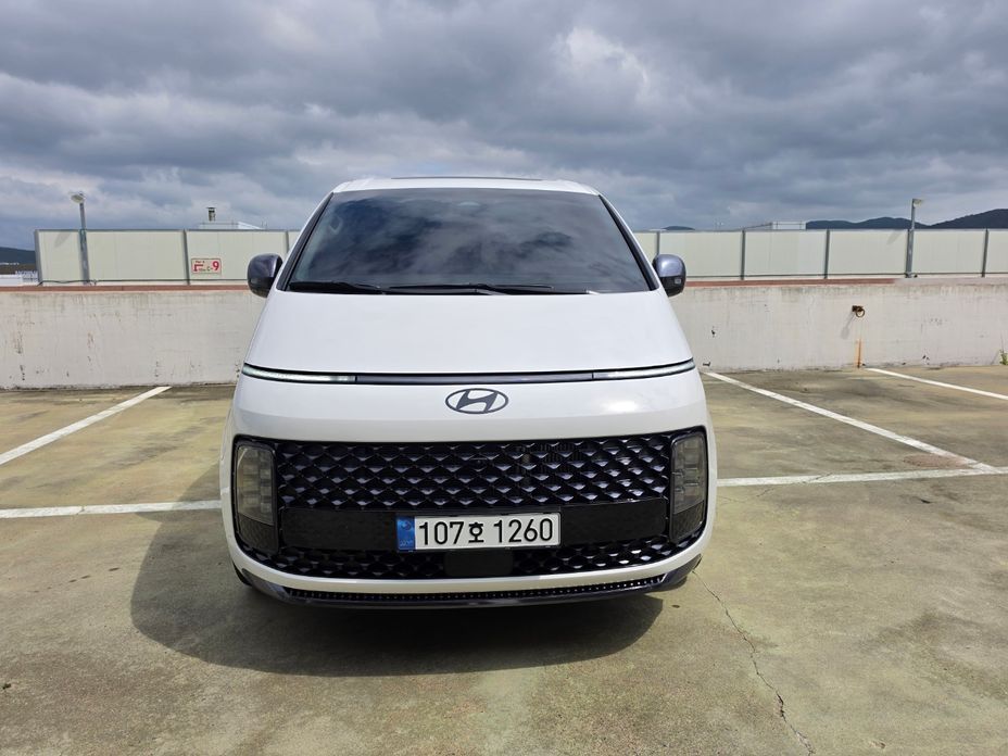 Hyundai Staria 2025