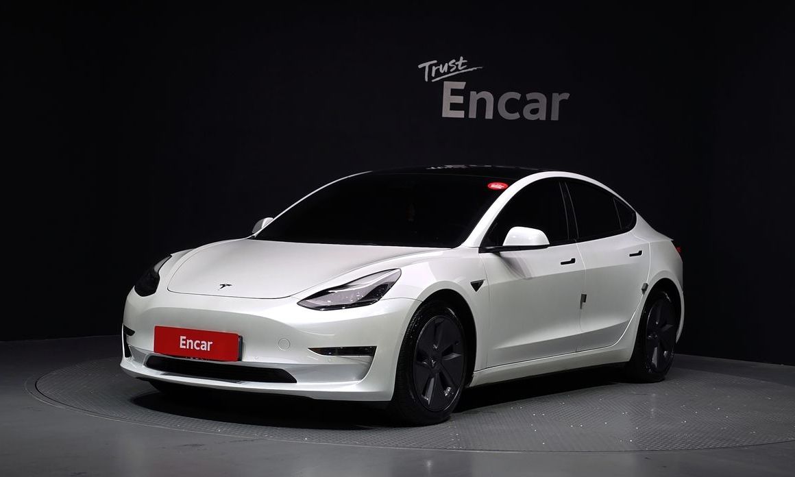 Tesla Model 3 2022