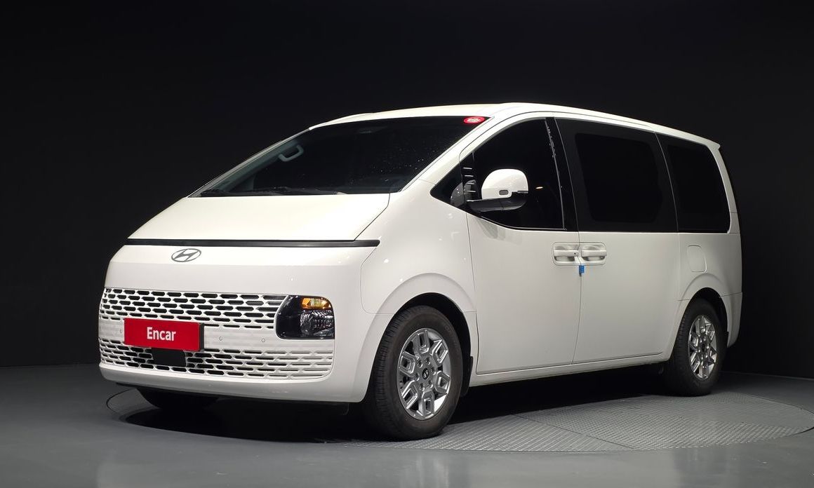 Hyundai Staria 2025