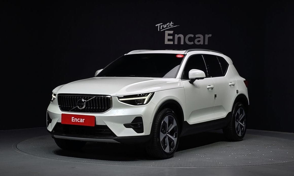 Volvo XC40 2024