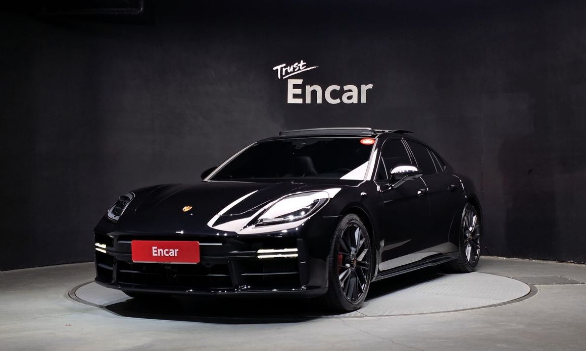 Porsche Panamera 2025