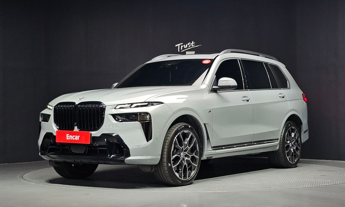 BMW X7 2025