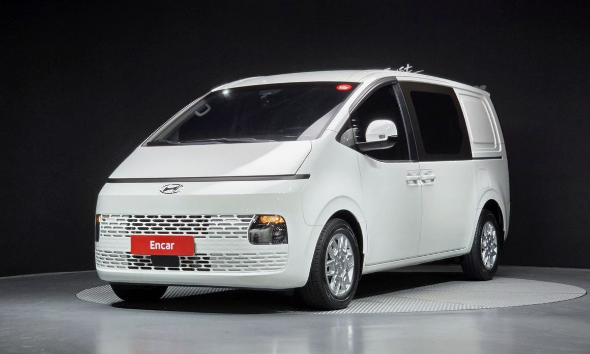 Hyundai Staria 2022