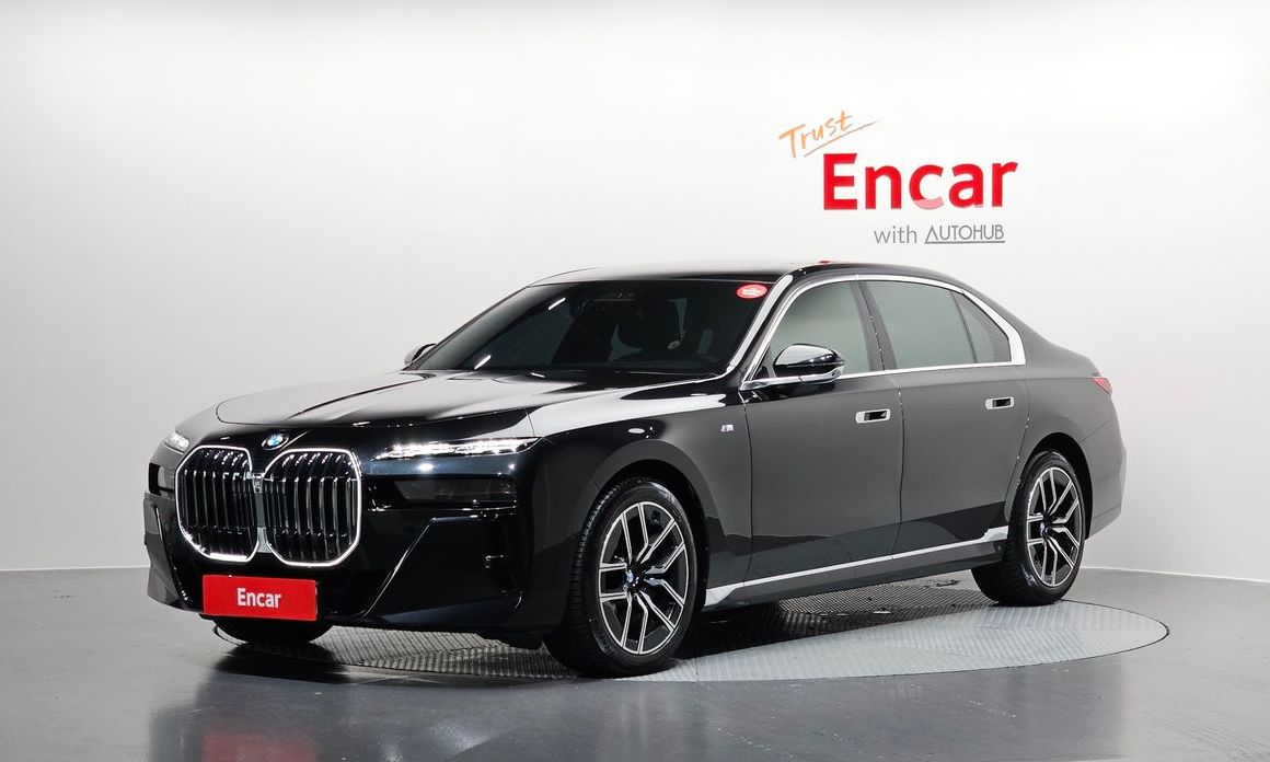 BMW 7-Series 2023