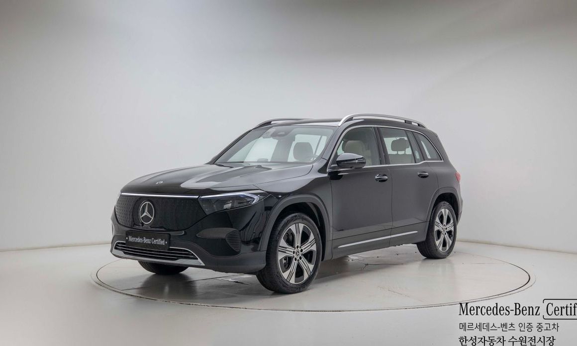 Mercedes-Benz EQB 2026