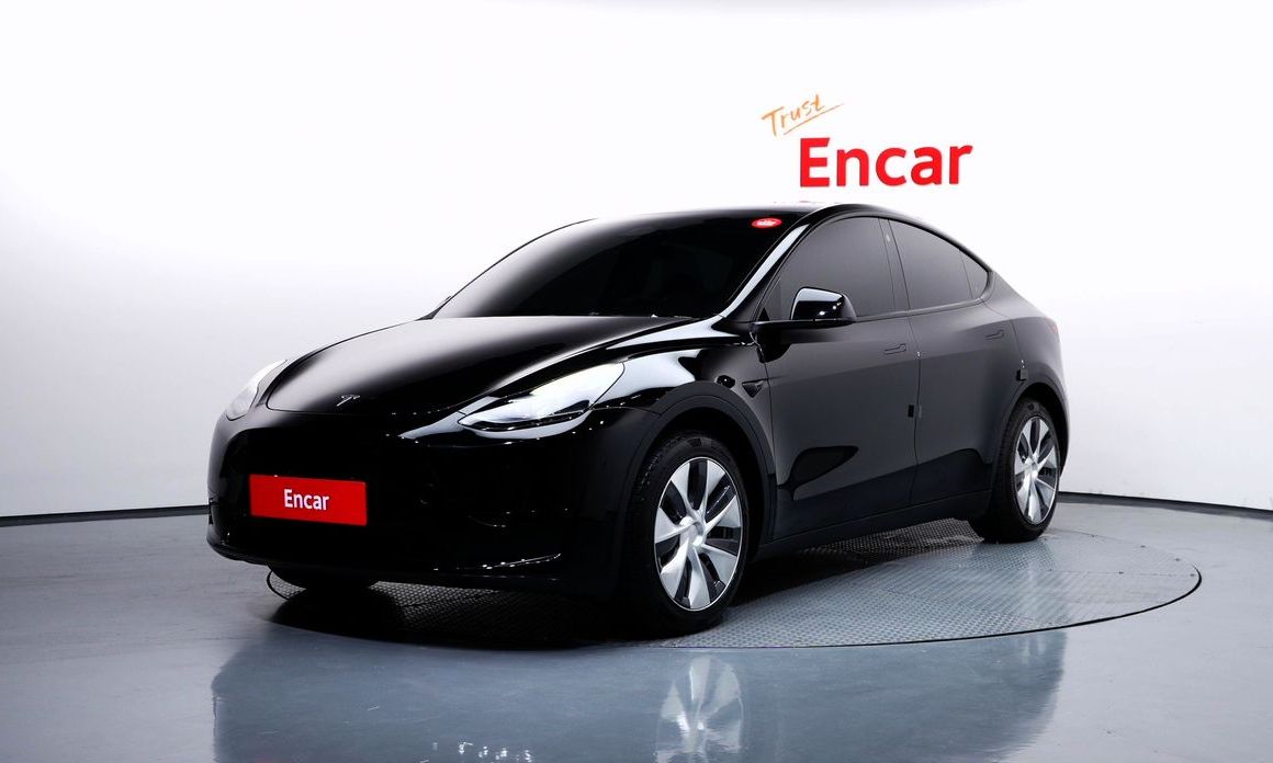 Tesla Model Y 2023