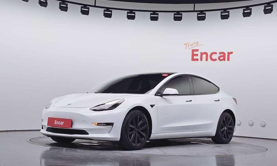 Tesla Model 3 2021