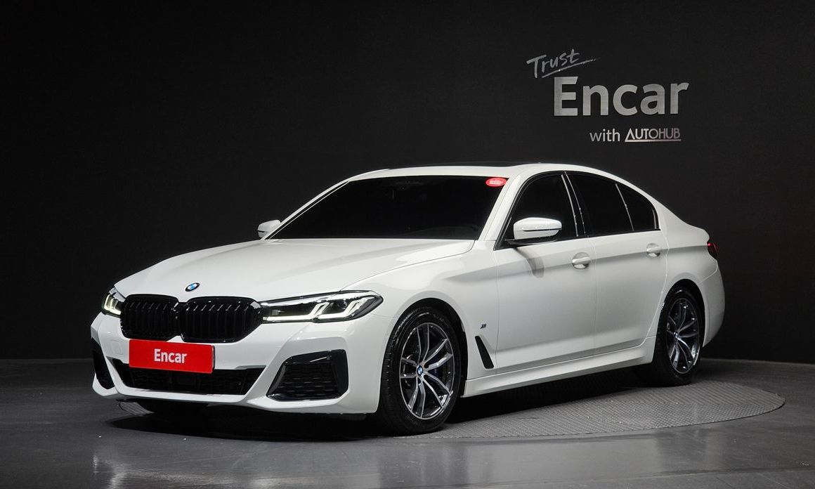 BMW 5-Series 2023