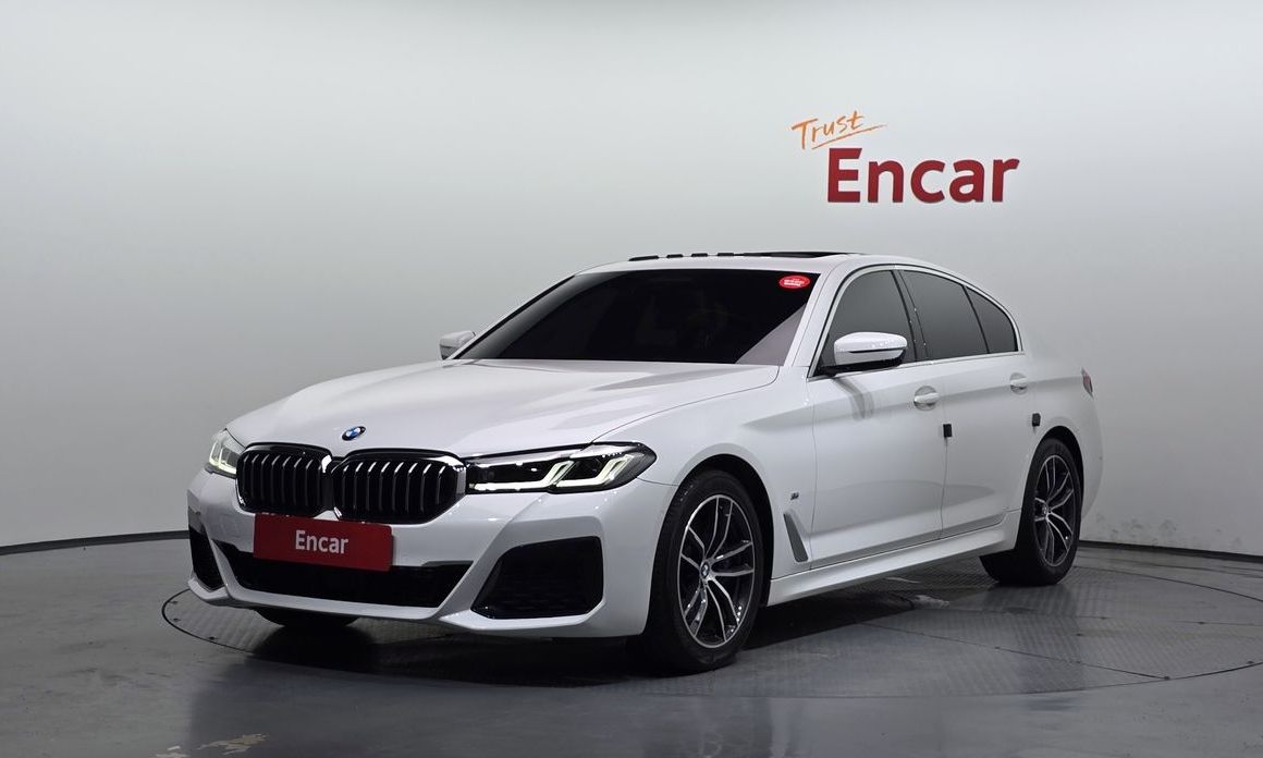 BMW 5-Series 2023