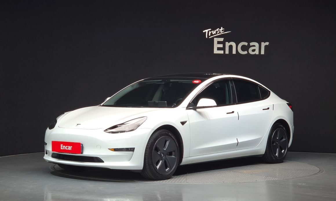 Tesla Model 3 2022