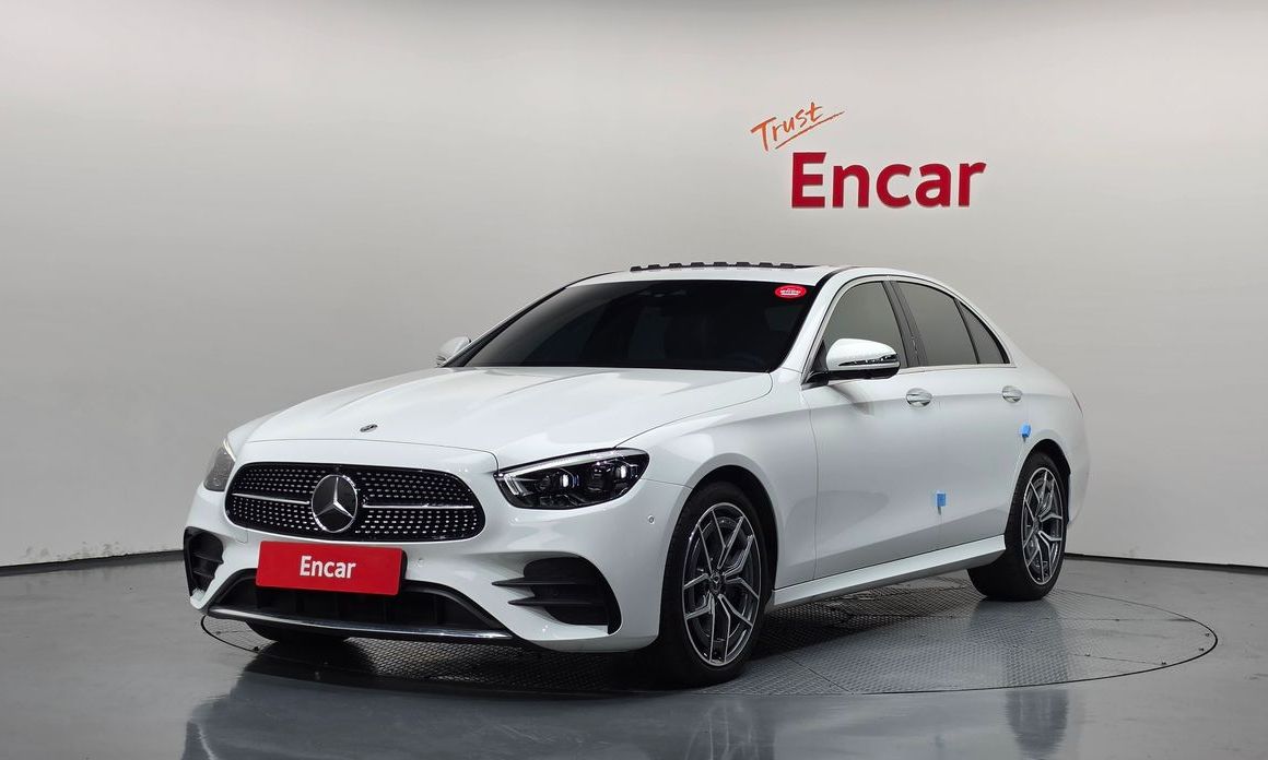 Mercedes-Benz E-Class 2023