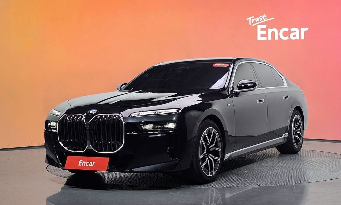 BMW 7-Series 2025