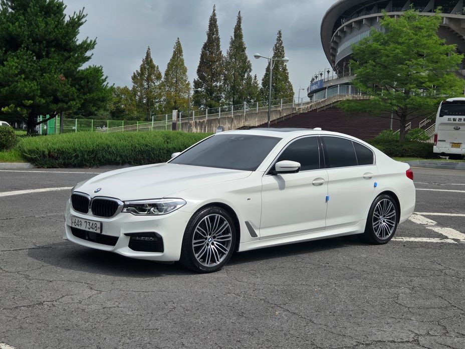 BMW 5-Series 2019