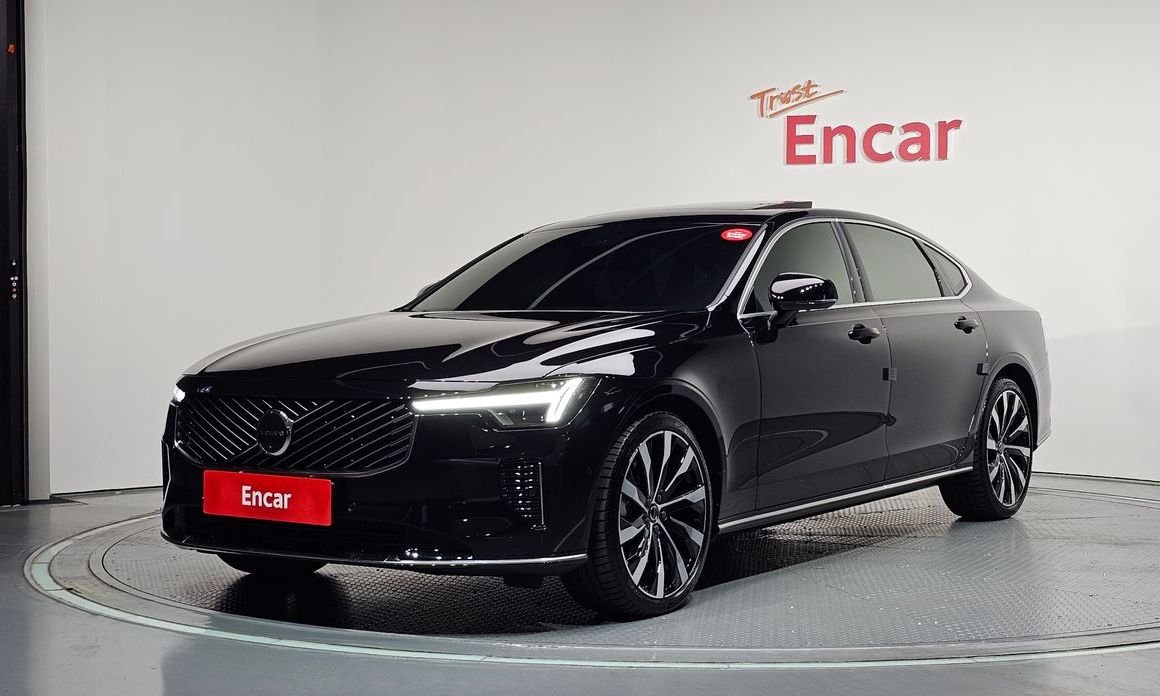 Volvo S90 2026