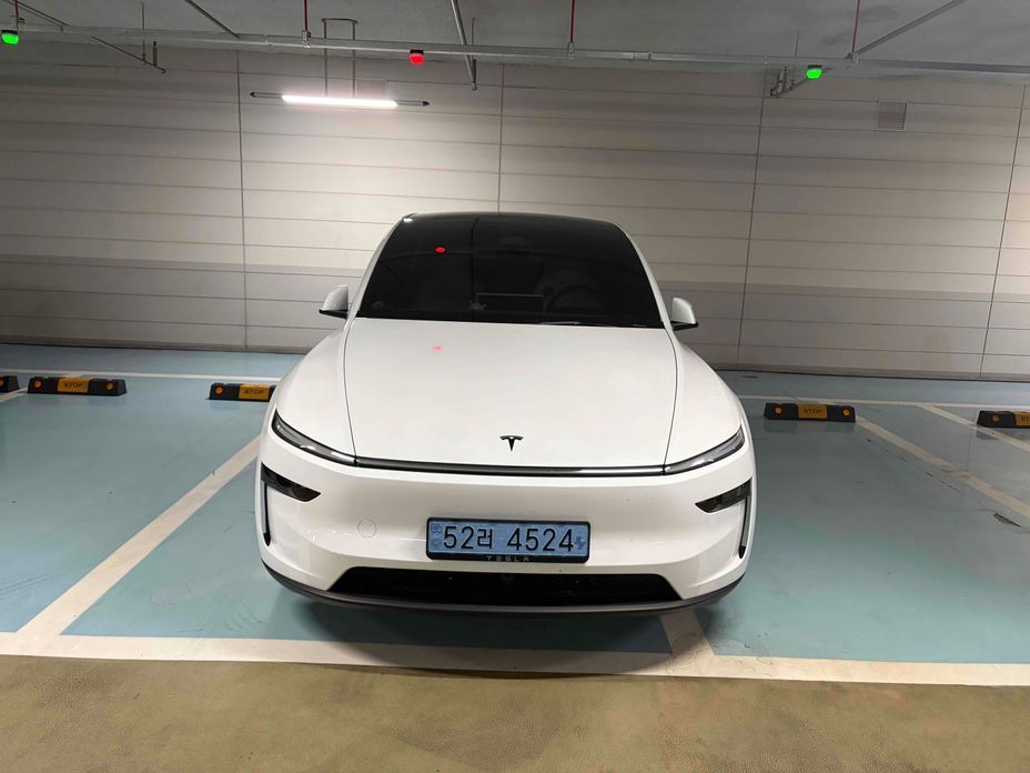 Tesla Model Y 2026
