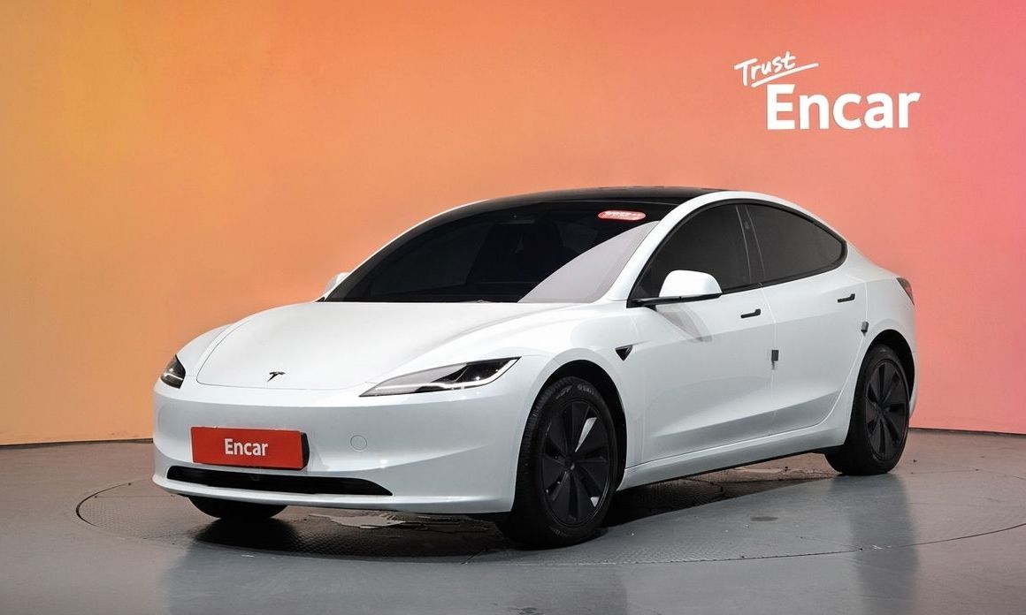 Tesla Model 3 2025