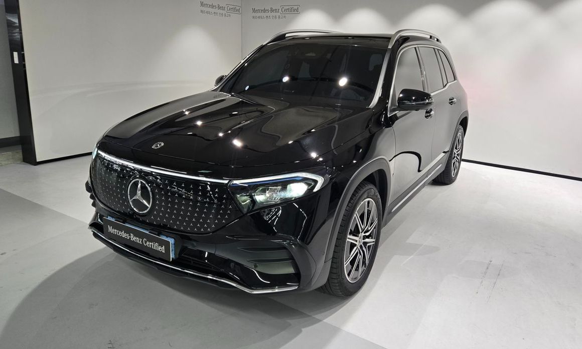 Mercedes-Benz EQB 2026