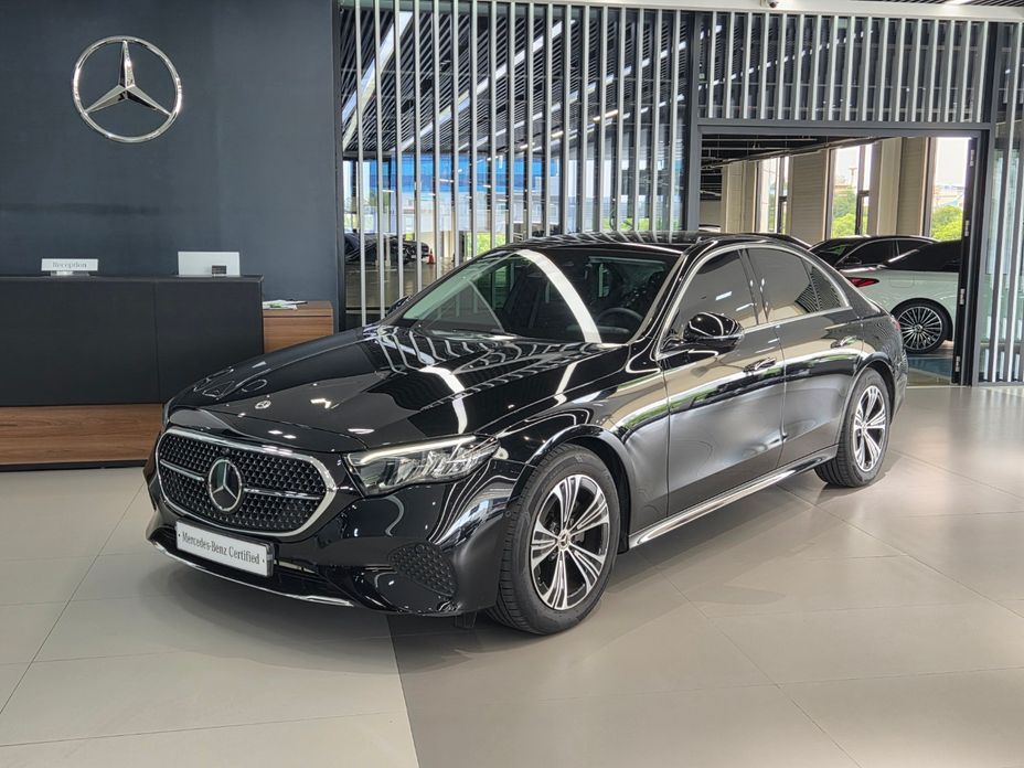 Mercedes-Benz E-Class 2025