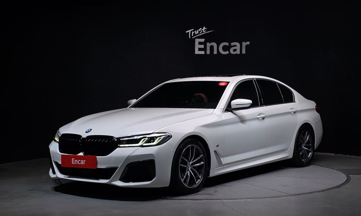 BMW 5-Series 2023
