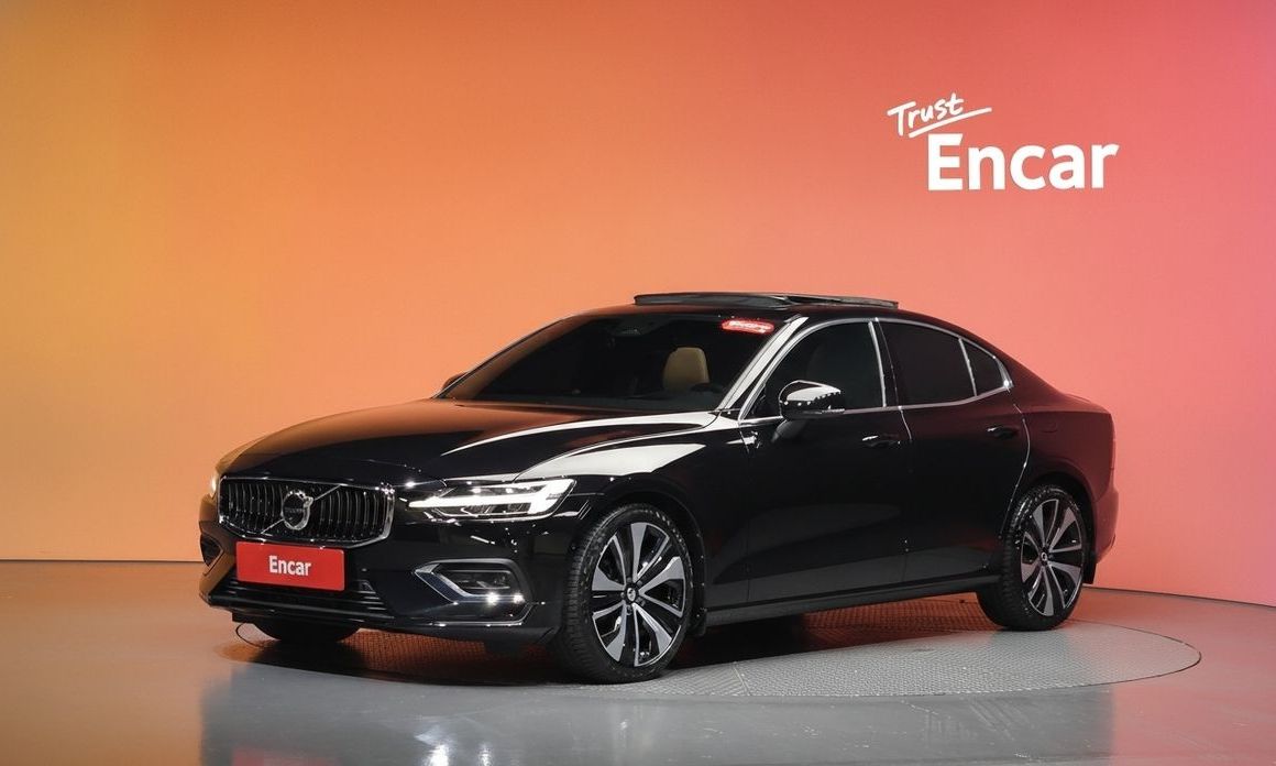 Volvo S60 2023