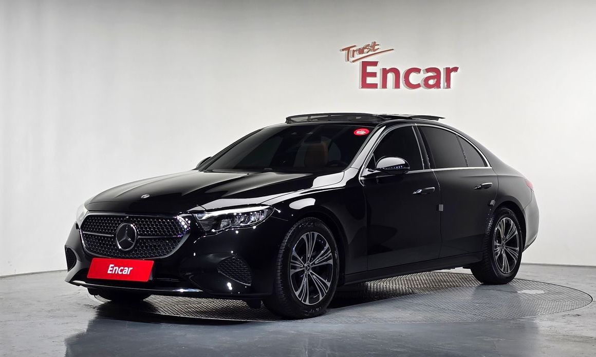 Mercedes-Benz E-Class 2024