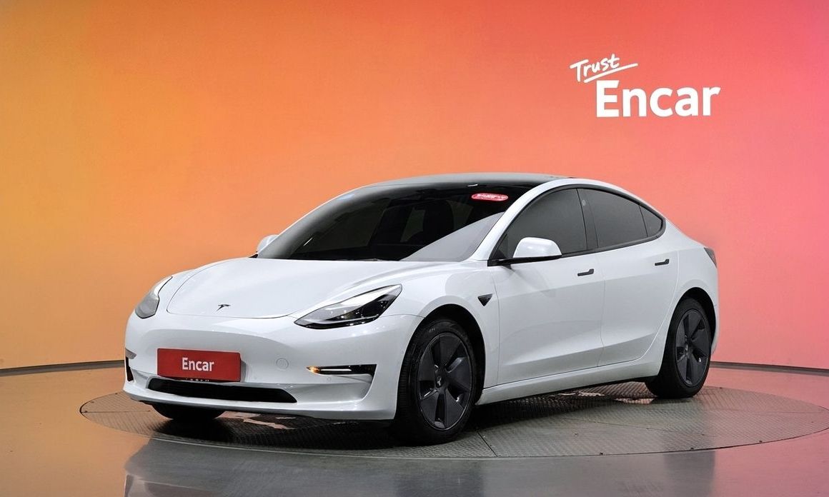 Tesla Model 3 2022